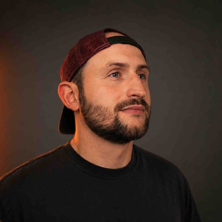 Listen to Robert Ciza’s New Tropical House Single “Rhythm Of The Night”